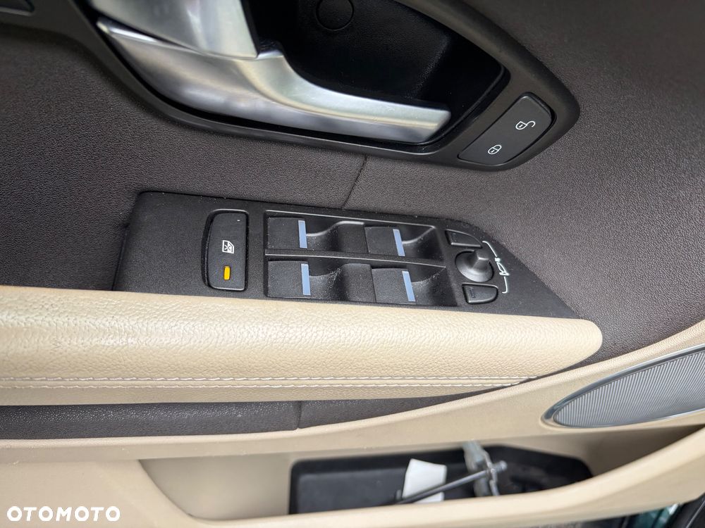 Land Rover Range Rover Evoque - 23