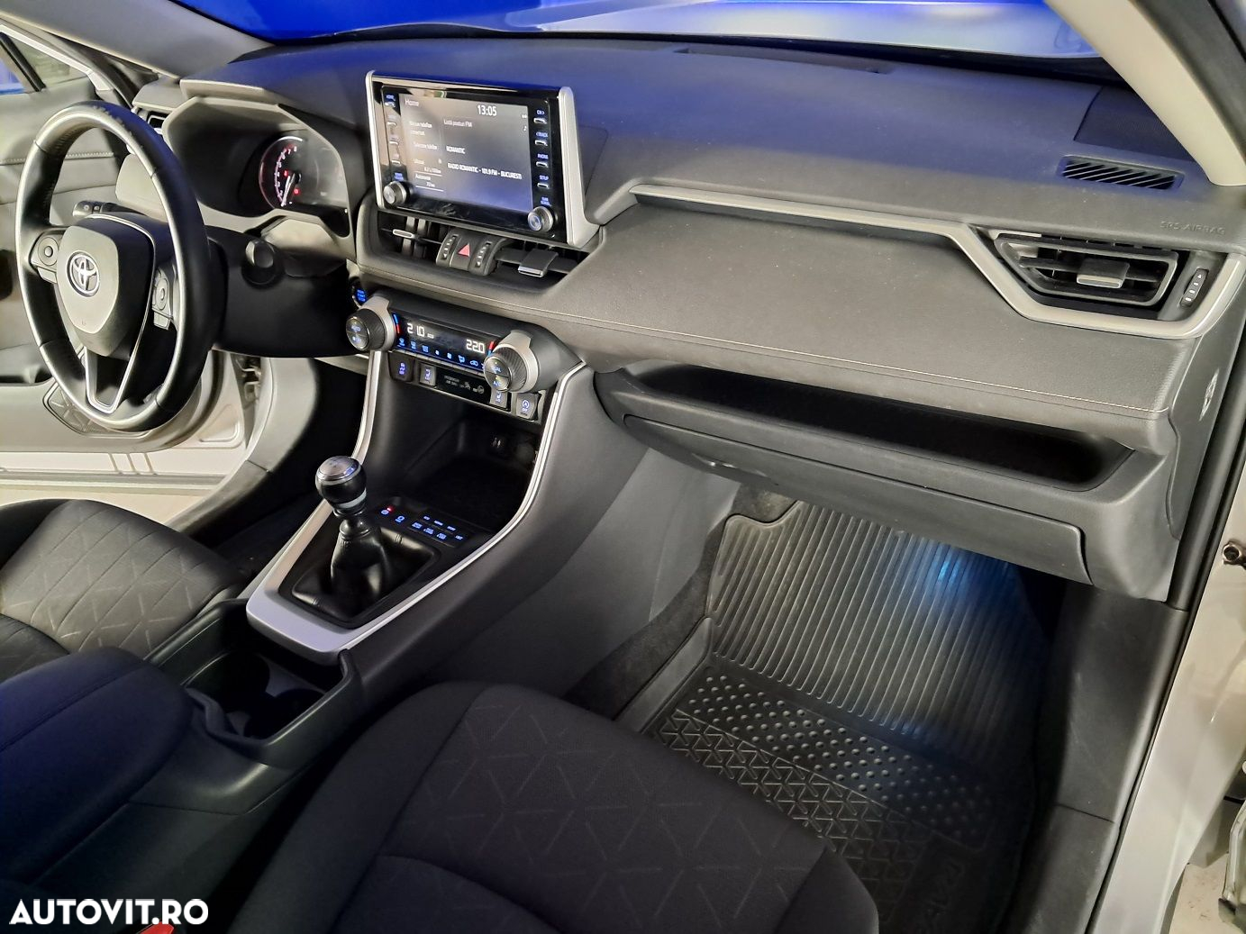 Toyota RAV4 - 18