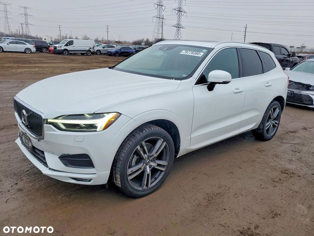 Volvo XC 60 T5 AWD Momentum - 1