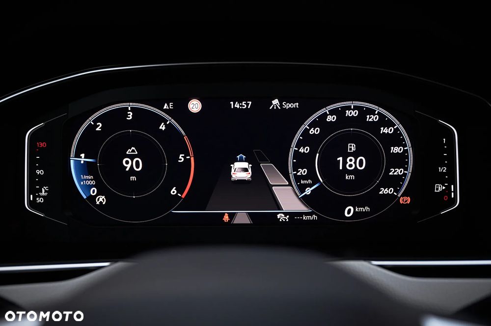 Volkswagen Passat - 29