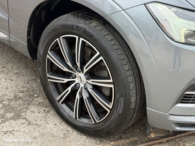 Volvo XC 60 2.0 T6 PHEV Inscription AWD - 14
