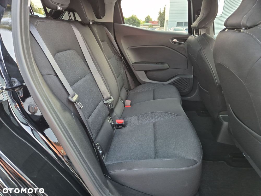 Renault Clio - 11