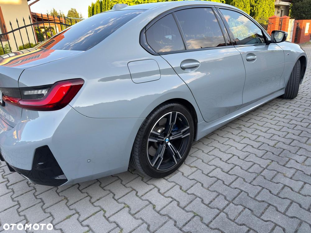 BMW Seria 3 330d xDrive mHEV M Sport - 3
