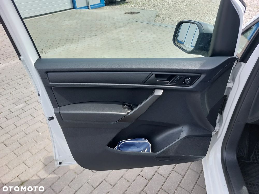 Volkswagen Caddy 2.0 TDI Comfortline - 9