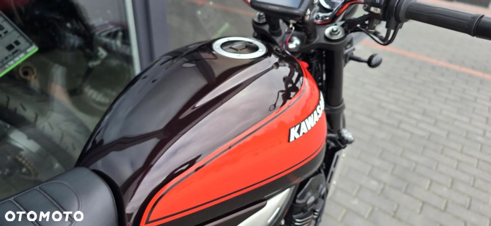 Kawasaki Z 900 RS - 15