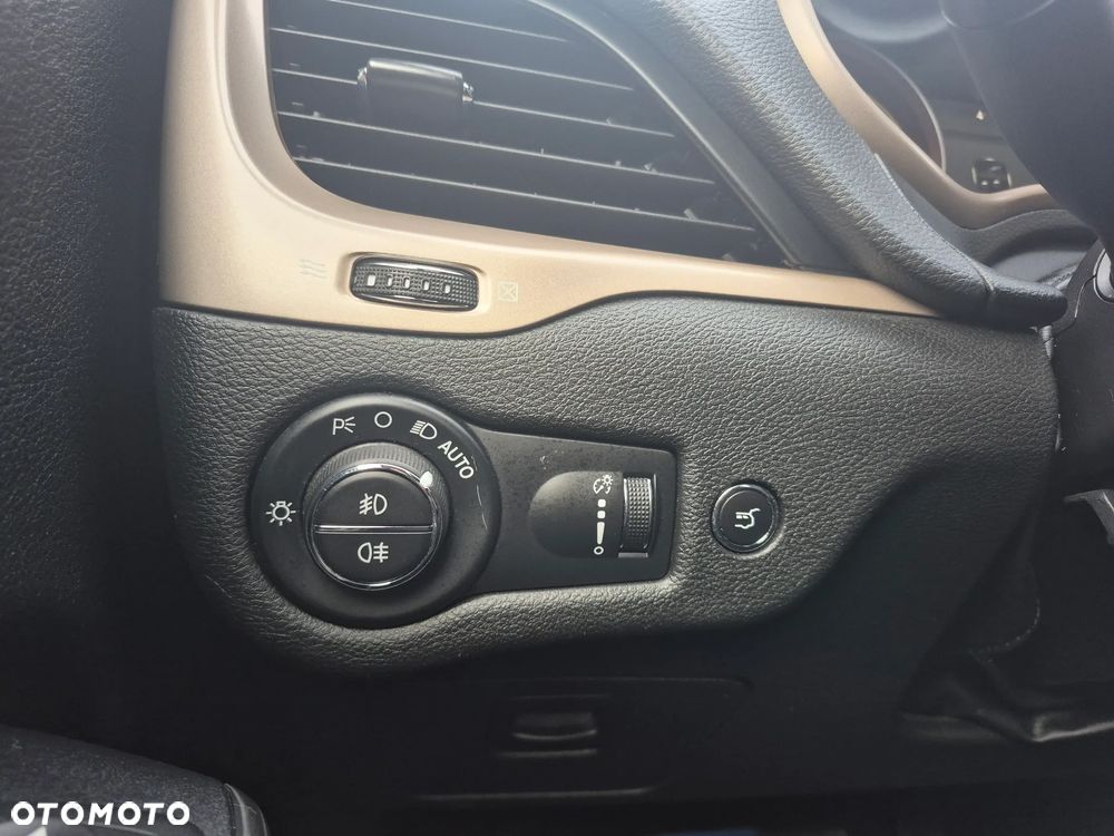 Jeep Cherokee 2.2 MJD Active Drive I Limited - 16