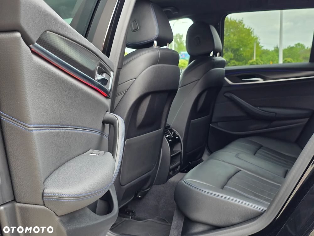 BMW Seria 5 518d M Sport sport - 12