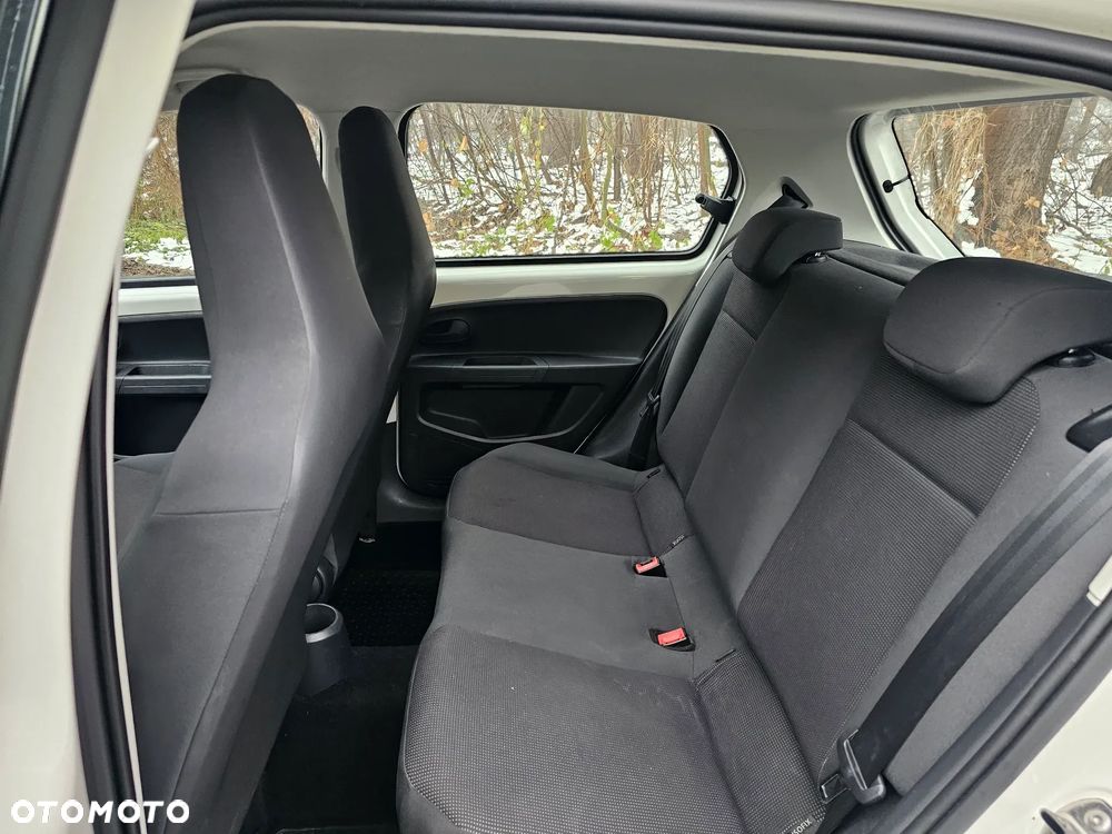 Volkswagen up! white - 12