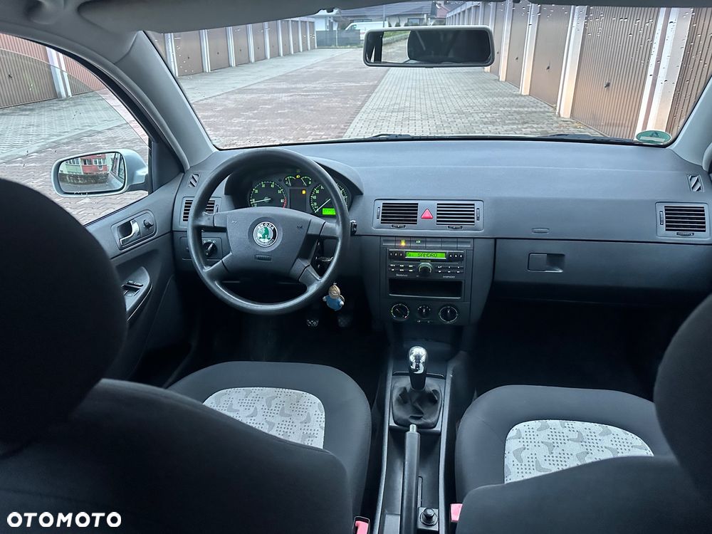 Skoda Fabia - 6