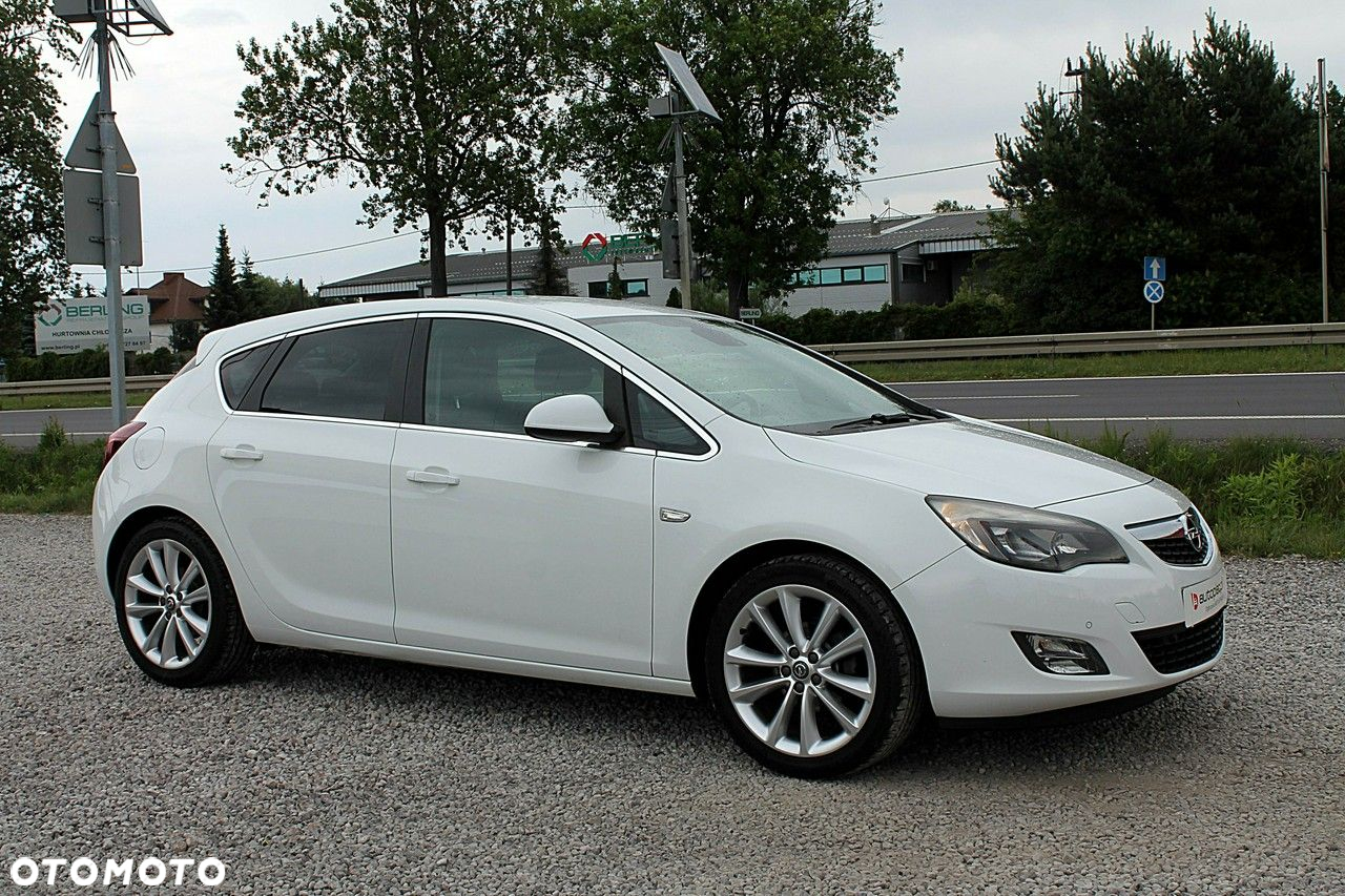 Opel Astra IV 1.4 T Cosmo S&S - 21