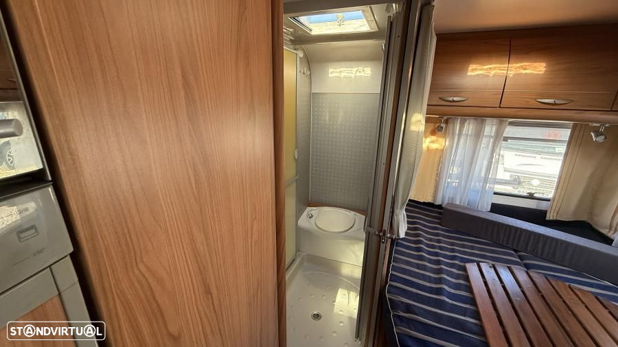 Burstner Privilége T630 cama francesa - 15
