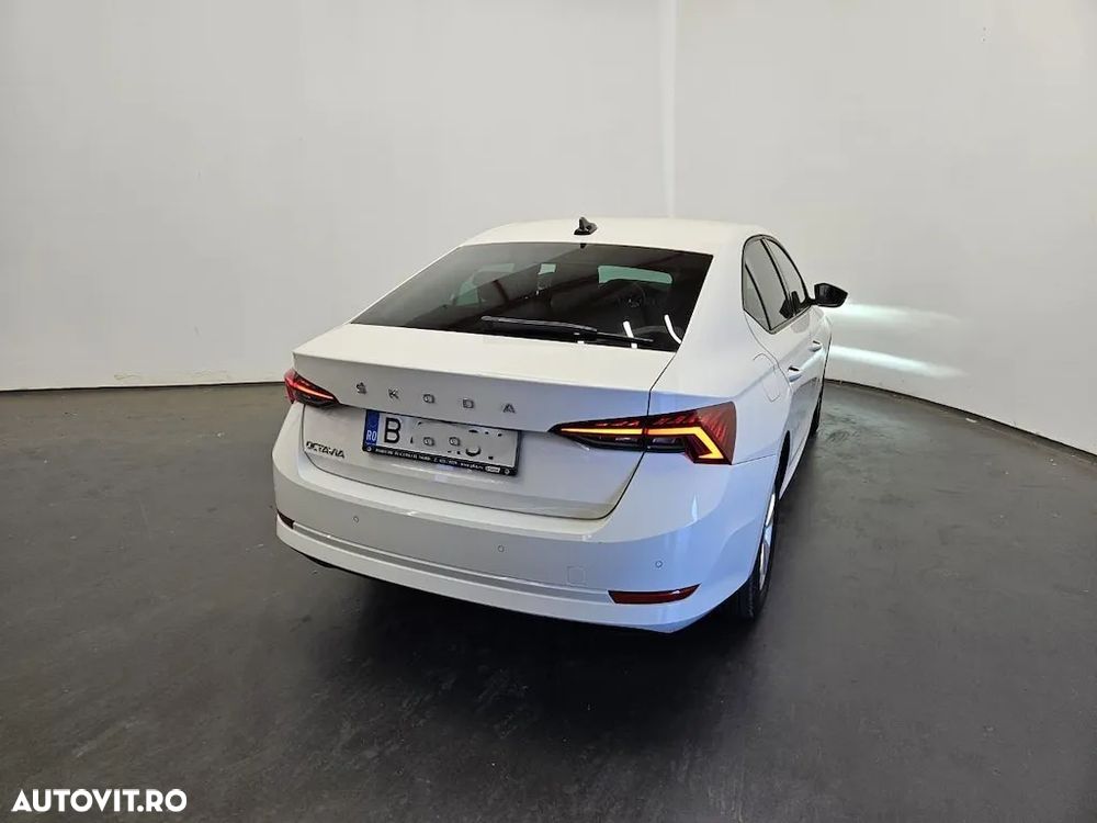 Skoda Octavia - 2