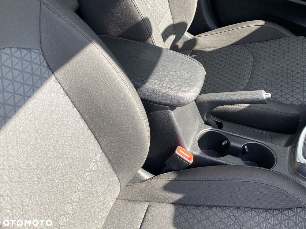 Kia Ceed - 17