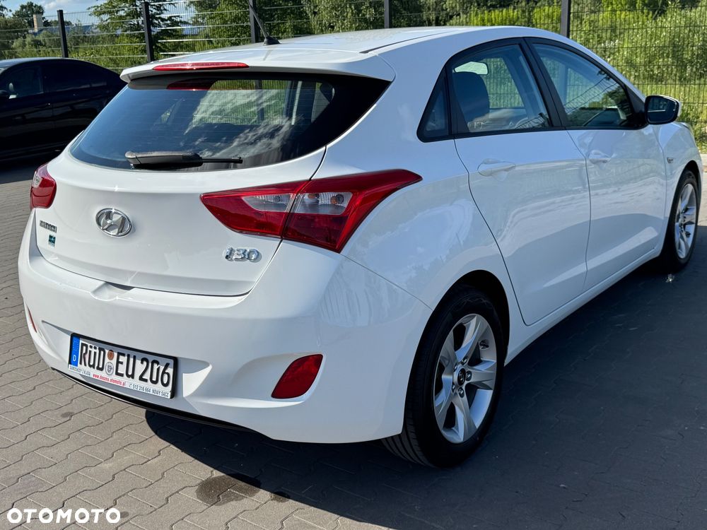 Hyundai i30 1.4 Trend - 37