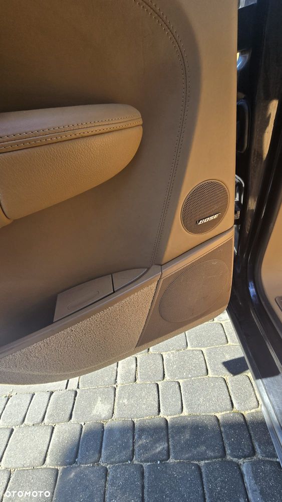 Porsche Cayenne - 10