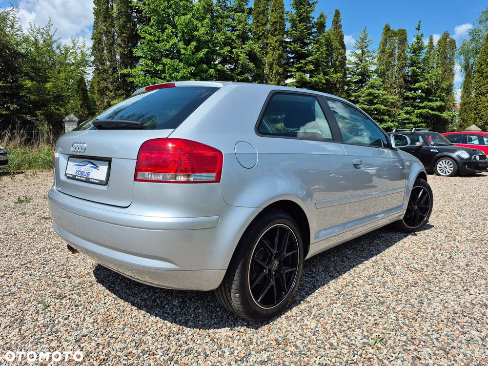 Audi A3 3-drzwiowe 1.6 S Line Sportpaket plus - 7