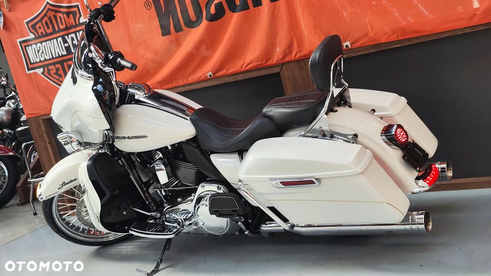 Harley-Davidson Touring Ultra Limited - 10