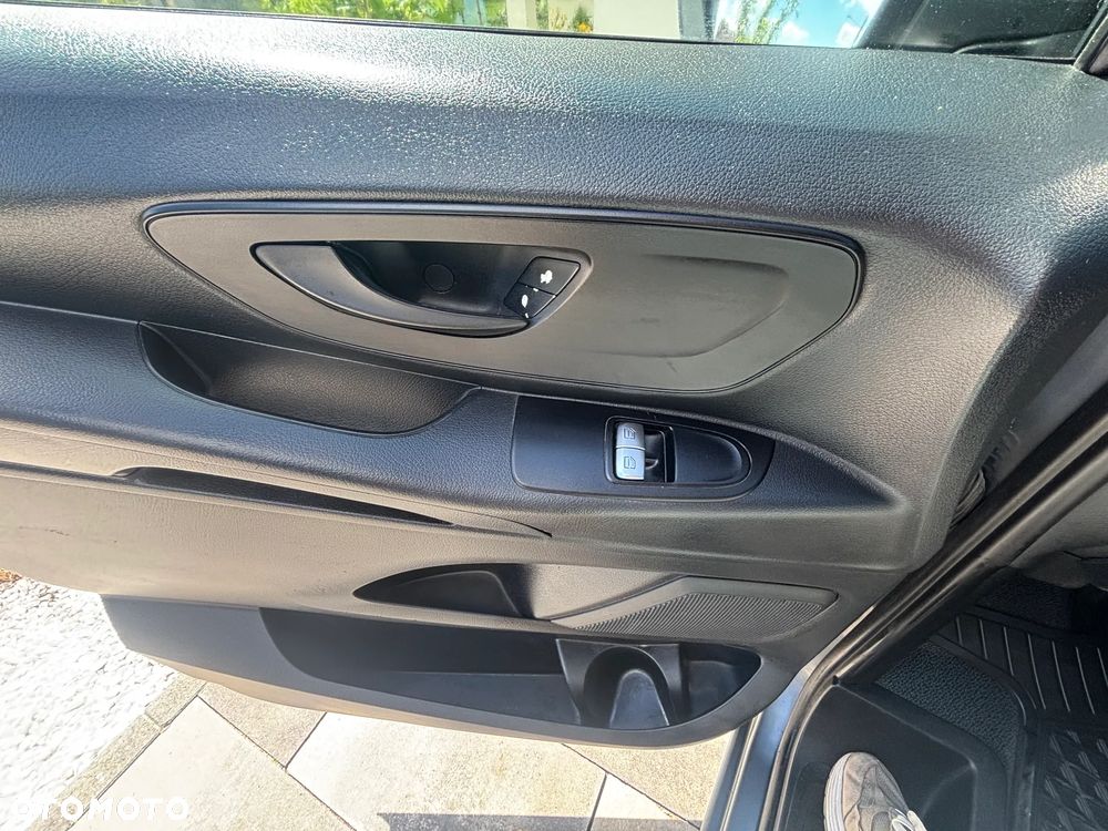 Mercedes-Benz Vito - 10