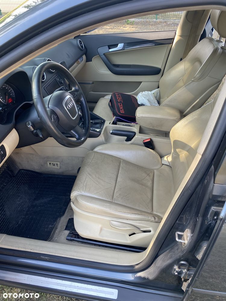 Audi A3 Sportback - 6