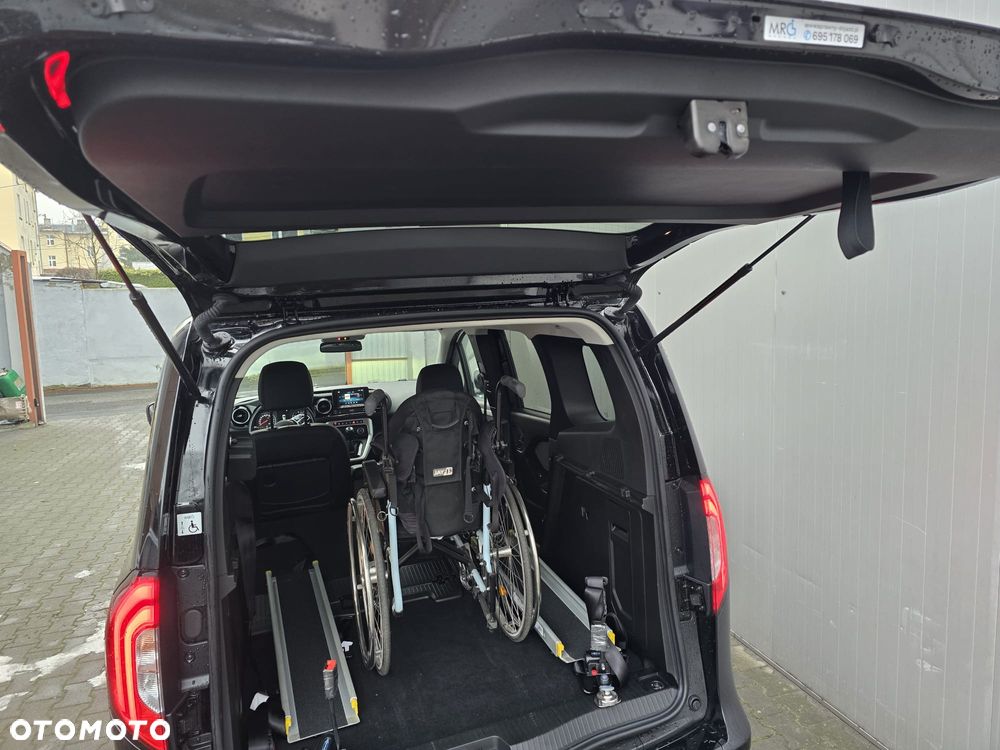 Mercedes-Benz Klasa T 180 d Progressive - 10