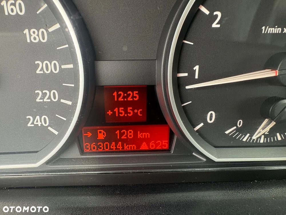 BMW Seria 1 120i - 7
