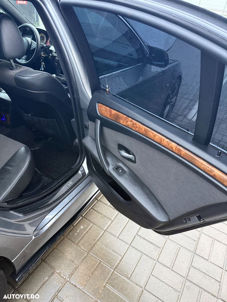 BMW Seria 5 520d - 20