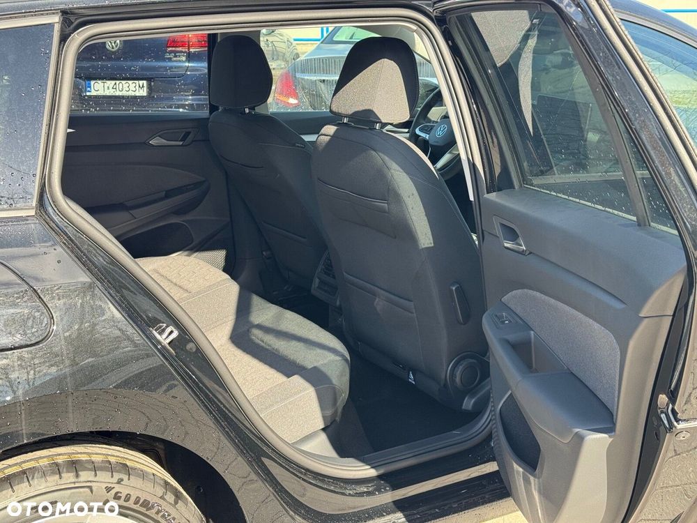 Volkswagen Golf - 10