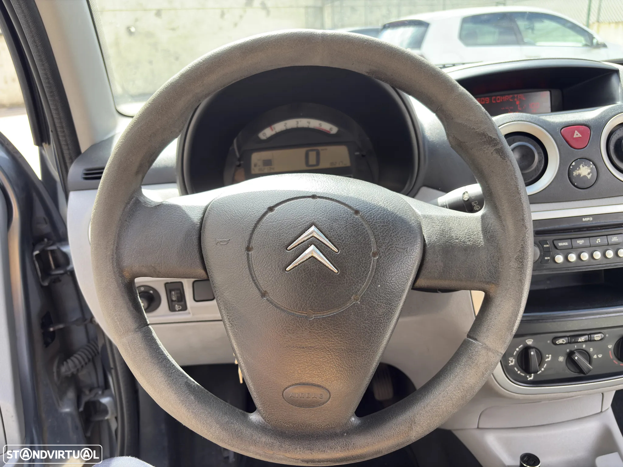 Citroën C3 1.4 HDi Exclusive - 29
