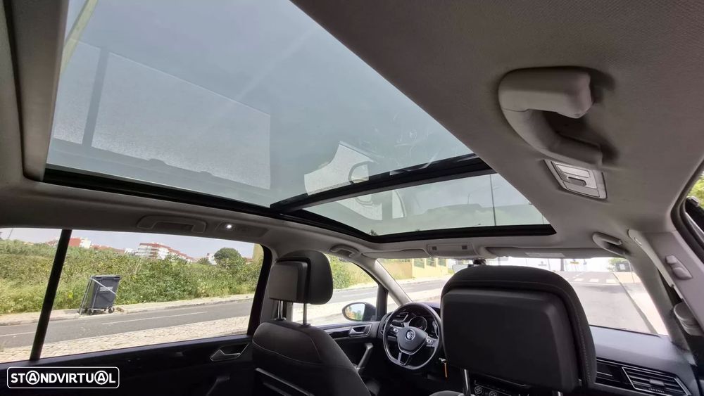 VW Touran 2.0 TDI R-Line - 10