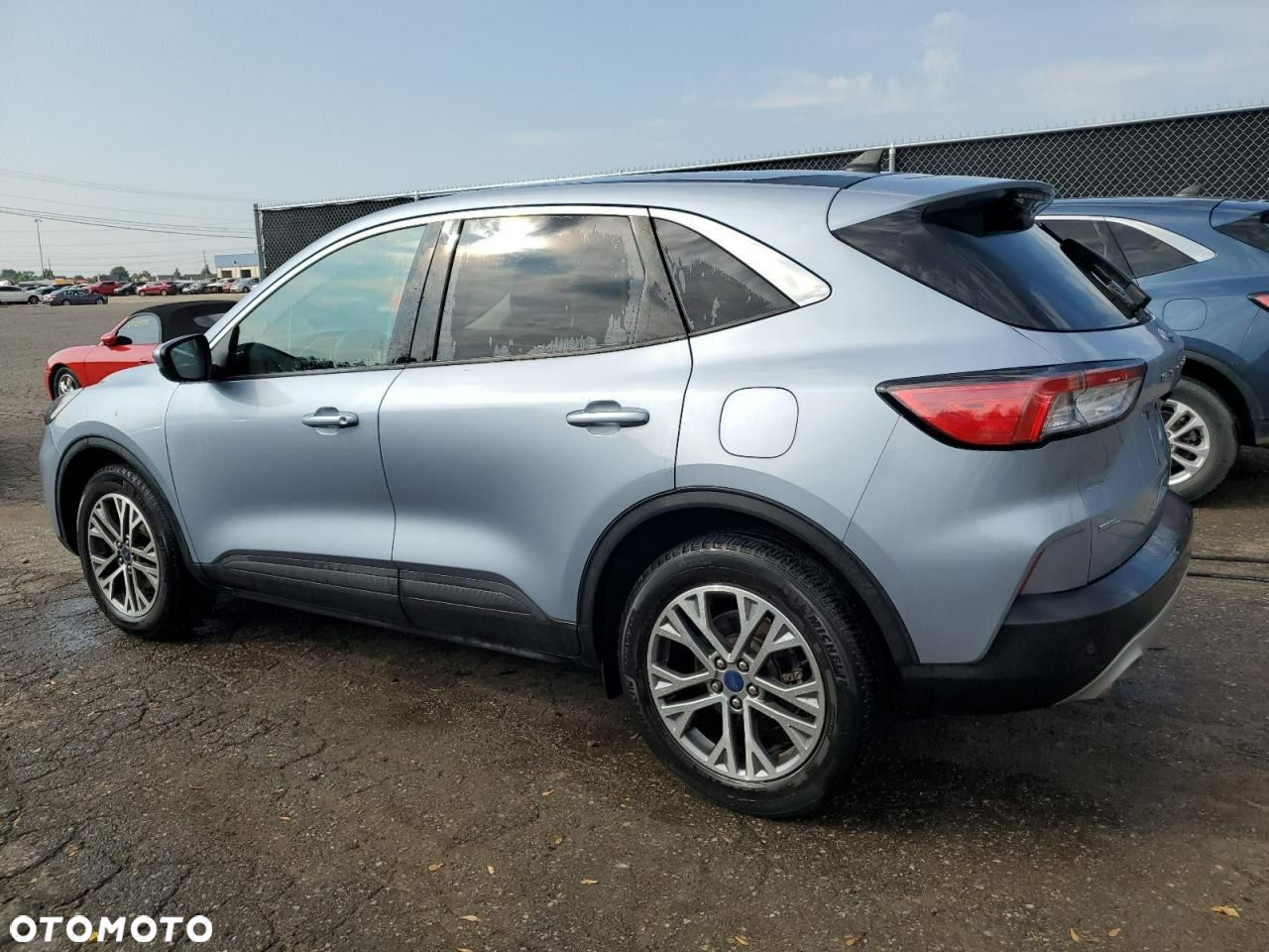 Ford Kuga - 2