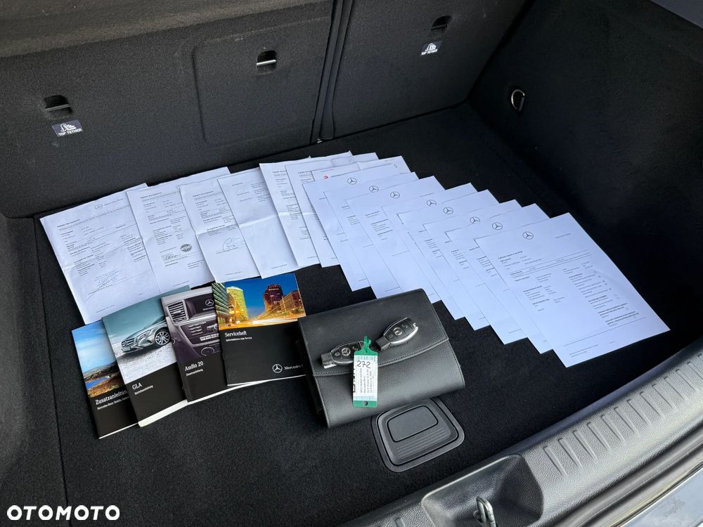 Mercedes-Benz GLA 200 AMG Line - 22