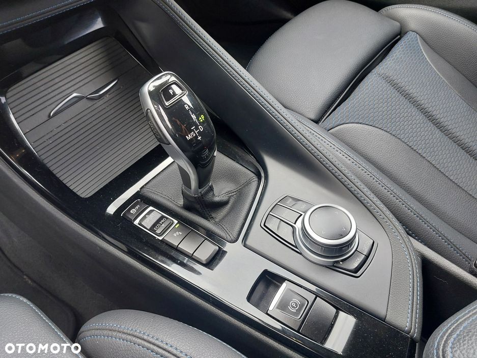 BMW X2 sDrive18i GPF Advantage - 19