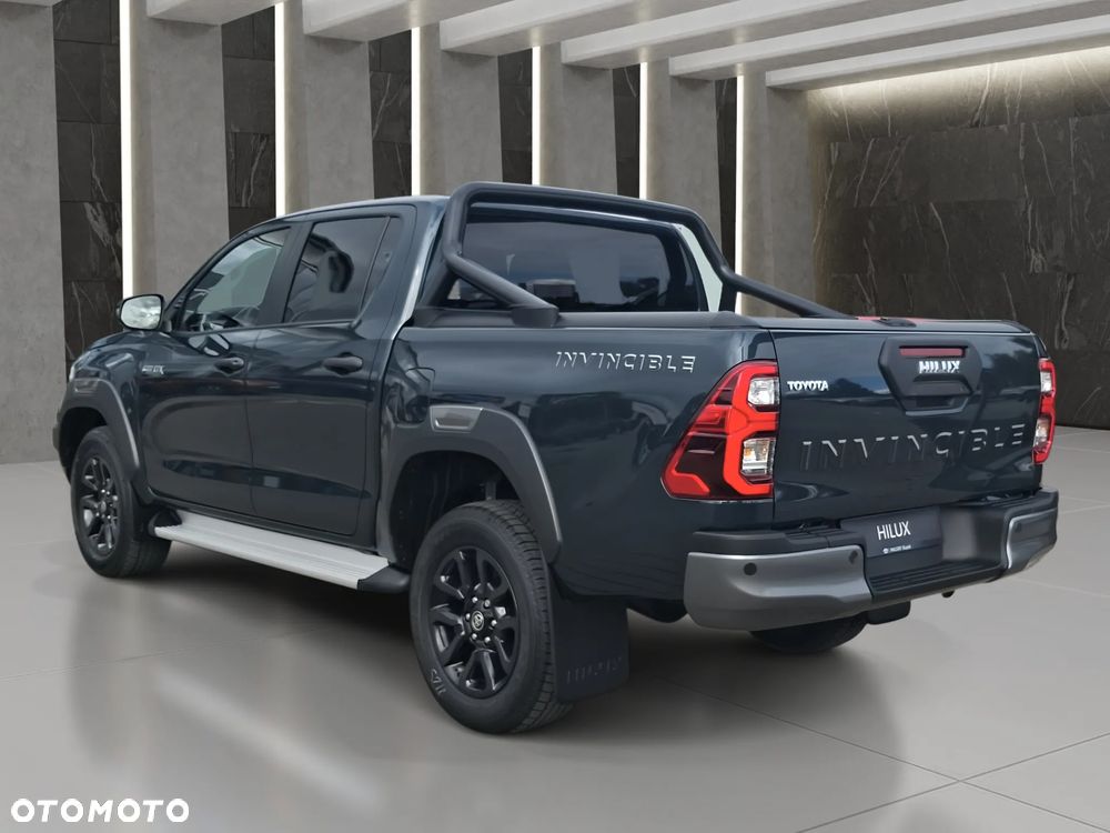 Toyota Hilux 2.8 D-4D Double Cab Invincible 4x4 - 6