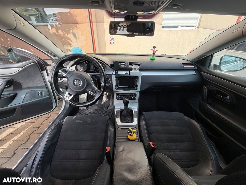 Volkswagen Passat 2.0TDI Highline DPF 4Motion - 10
