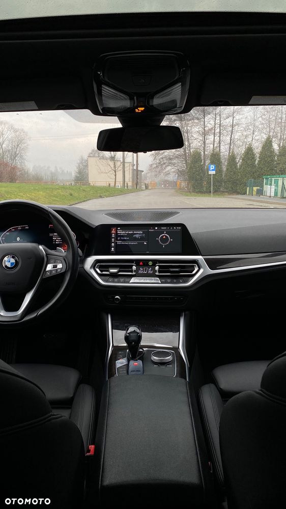 BMW Seria 3 330i Sport Line - 7