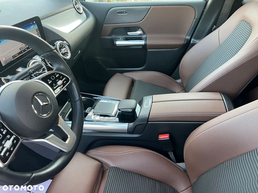 Mercedes-Benz Klasa B 180 7G-DCT - 12