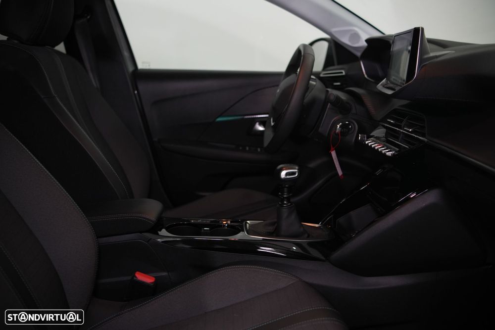 Peugeot 208 1.2 PureTech Allure - 18