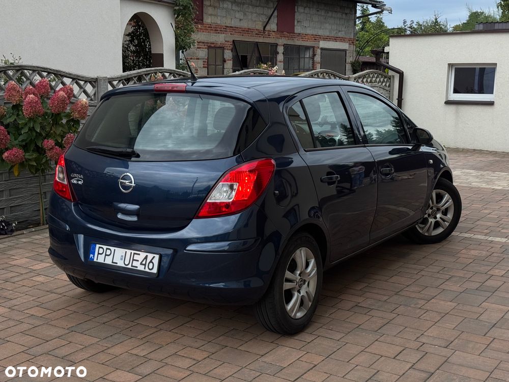 Opel Corsa 1.2 16V Graphite - 4