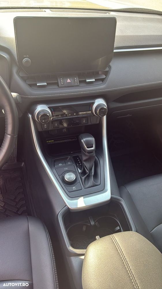Toyota RAV4 - 12