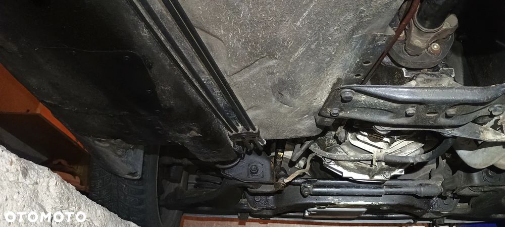 Mercedes-Benz W201 (190) - 21