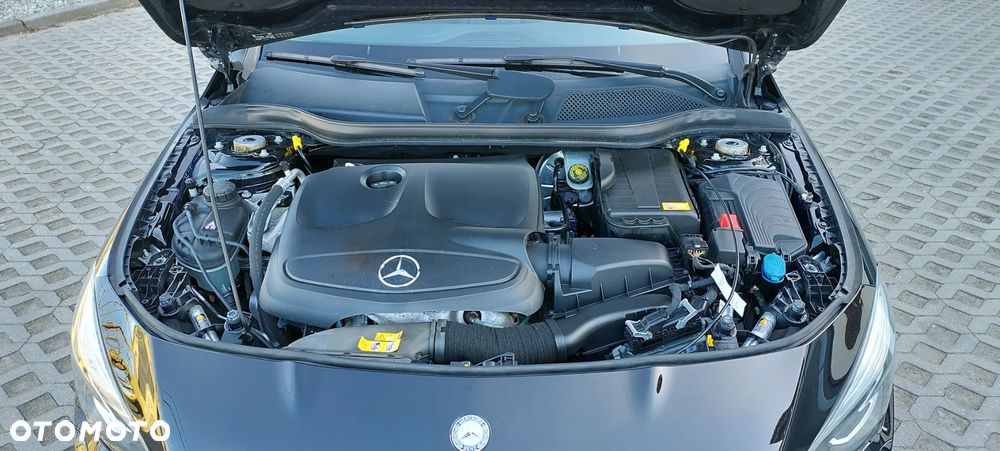 Mercedes-Benz CLA - 15