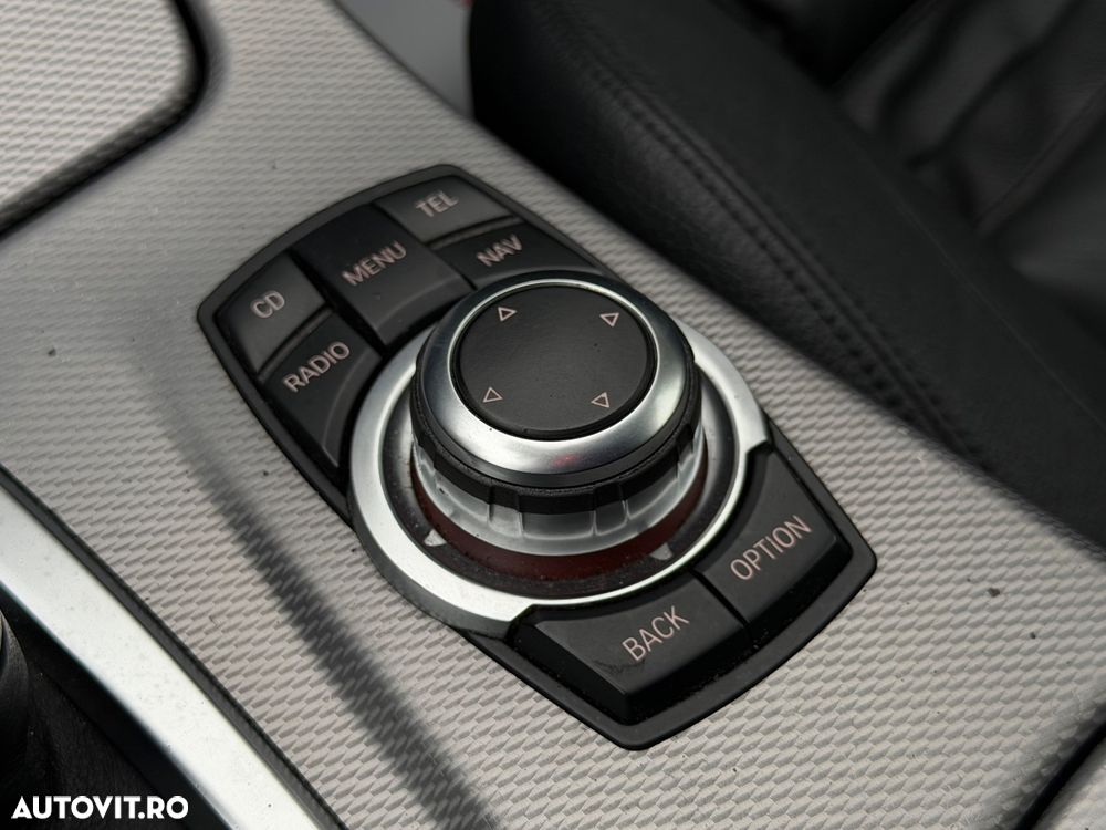 BMW Seria 5 528i xDrive Sport-Aut. - 18