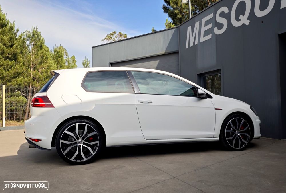 VW Golf 2.0 TSi GTi Performance - 4