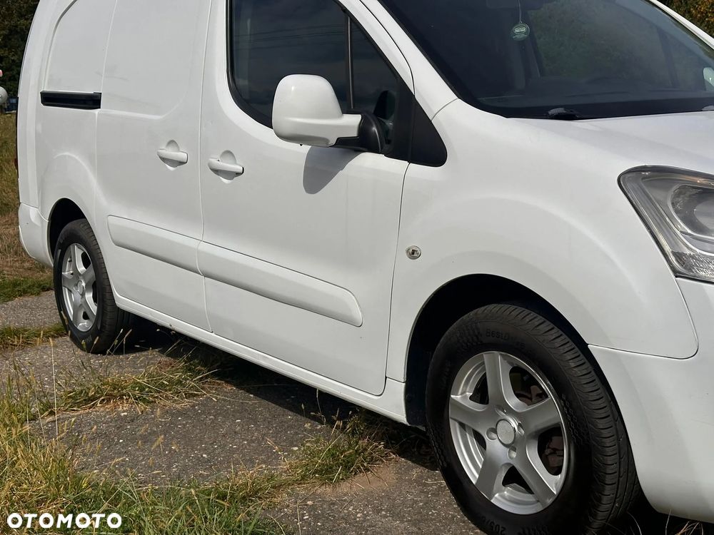 Peugeot Partner 1.6 Hdi 99 kM manual, 2015 rok EURO 6! ORGINALNY PRZEBIEG, HAK, ALUFELGI- BEZWYPADKOWY!!! - 21