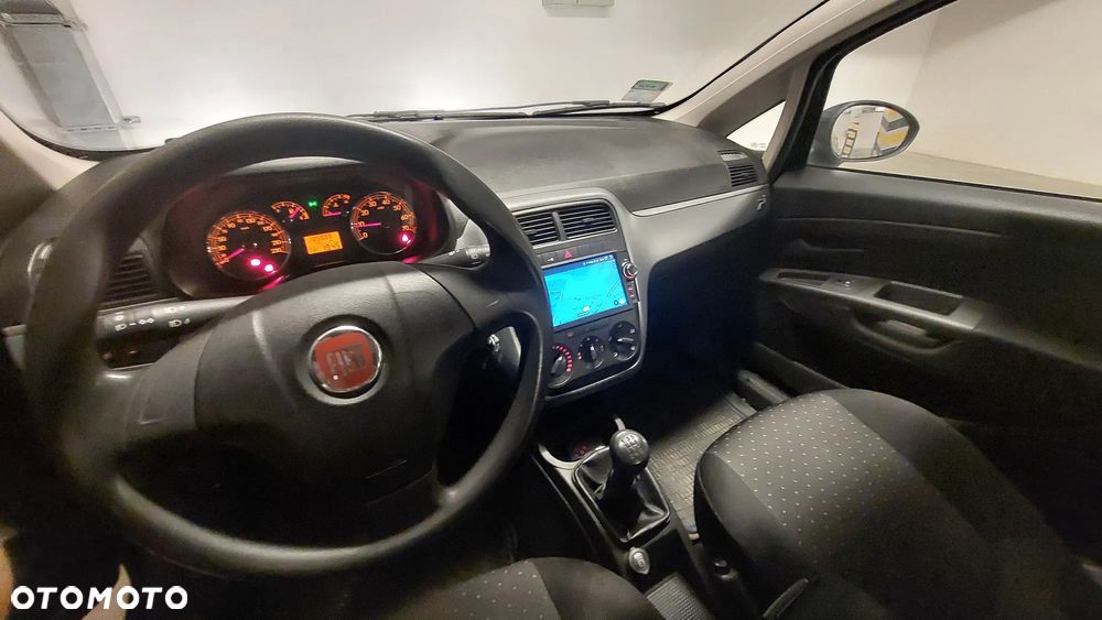 Fiat Grande Punto - 7