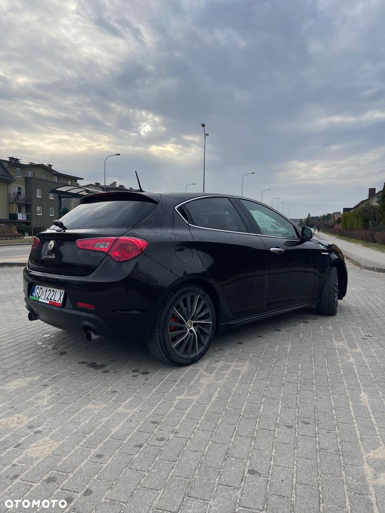 Alfa Romeo Giulietta 2.0 JTDM Distinctive - 3