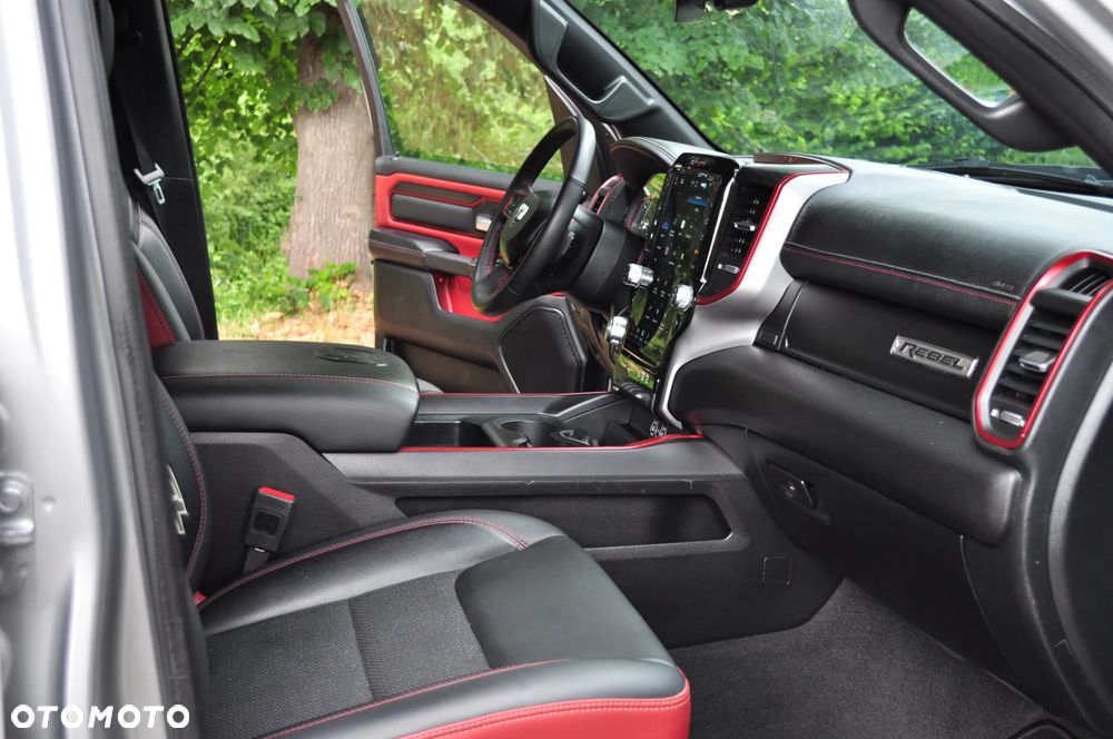 RAM 1500 Rebel Premium - 16