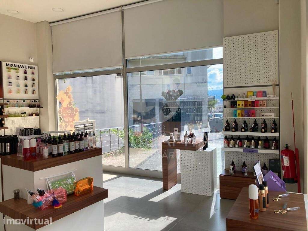 Trespasse de Loja de Perfumaria  | Centro de Marco de Canaveses - Grande imagem: 5/13
