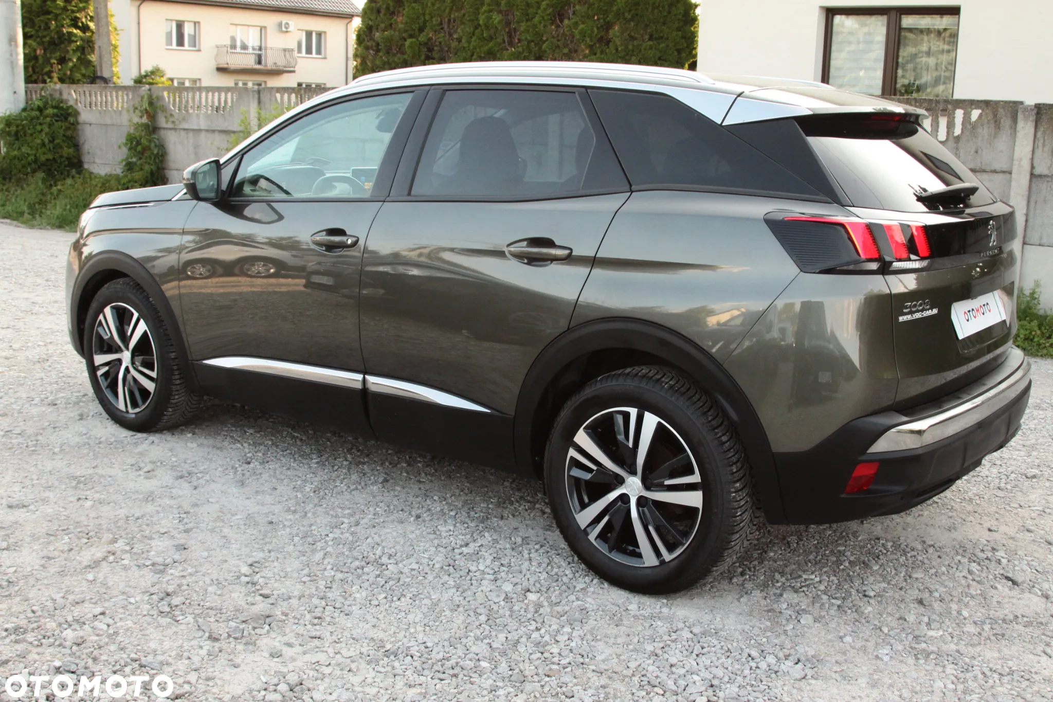 Peugeot 3008 1.6 BlueHDi Allure S&S - 3