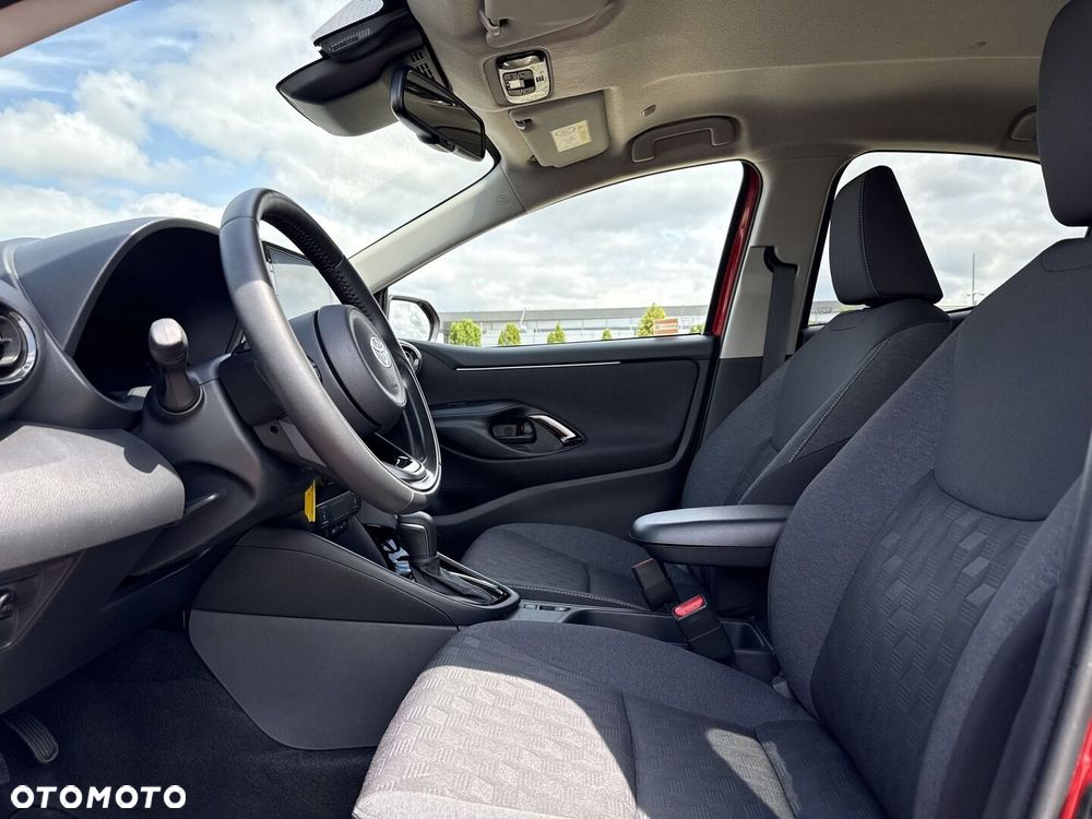 Toyota Yaris Hybrid 1.5 Style - 17